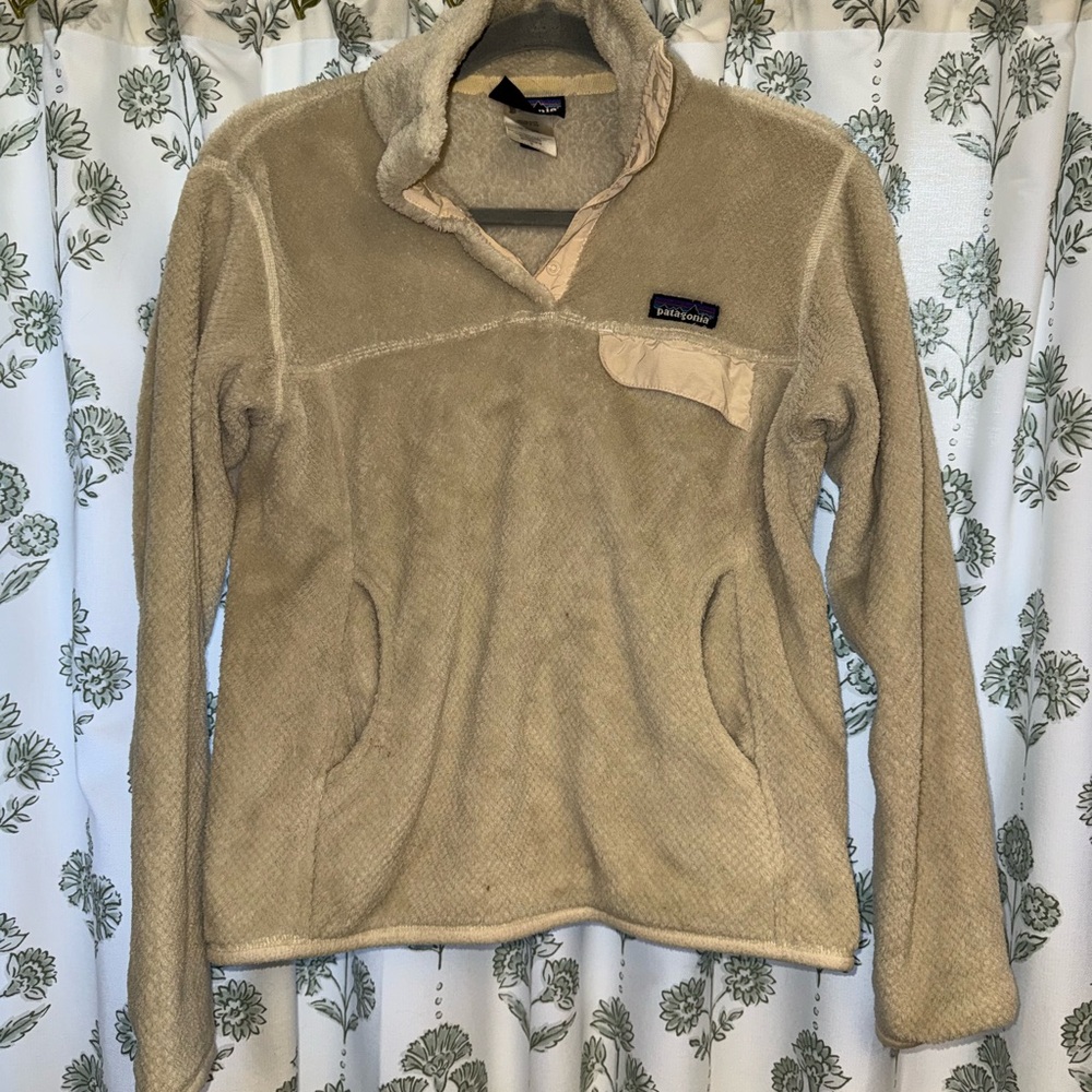 Patagonia White Fleece Pullover